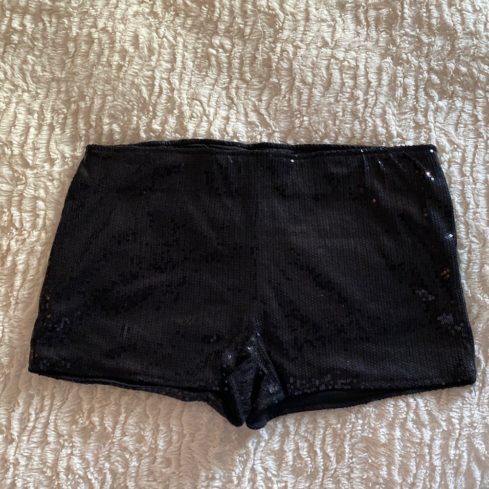 Black sequence short shorts